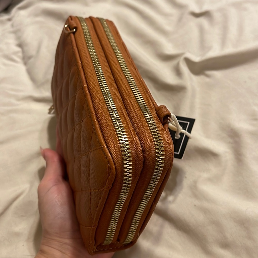crossbody wallet